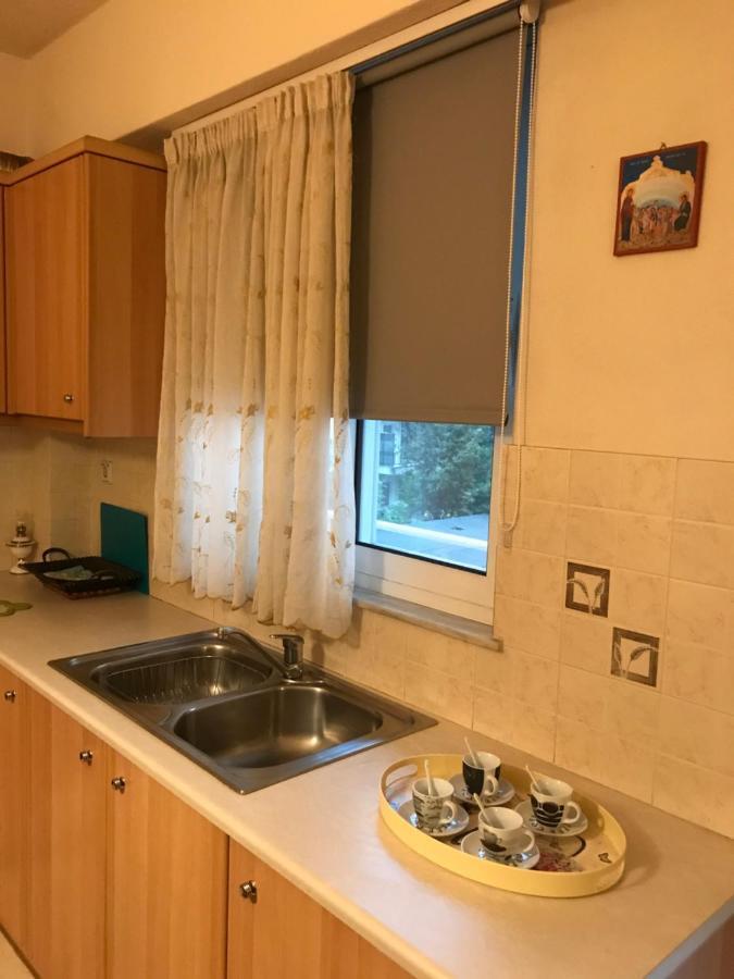 Διαμέρισμα 65 Τμ Στην Καρδιά Της Πόλης Триполі Екстер'єр фото
